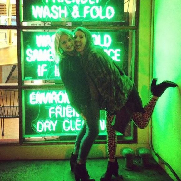 Meet your Posher, Liz - Picture 1 of 1